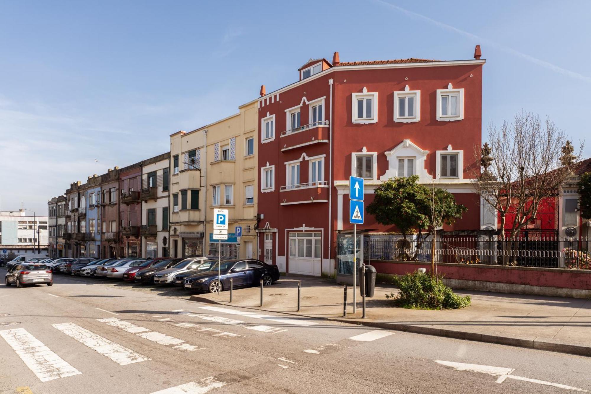 Host Wise - Flat W Free Private Parking - Bright & Cozy Διαμέρισμα Πόρτο Εξωτερικό φωτογραφία
